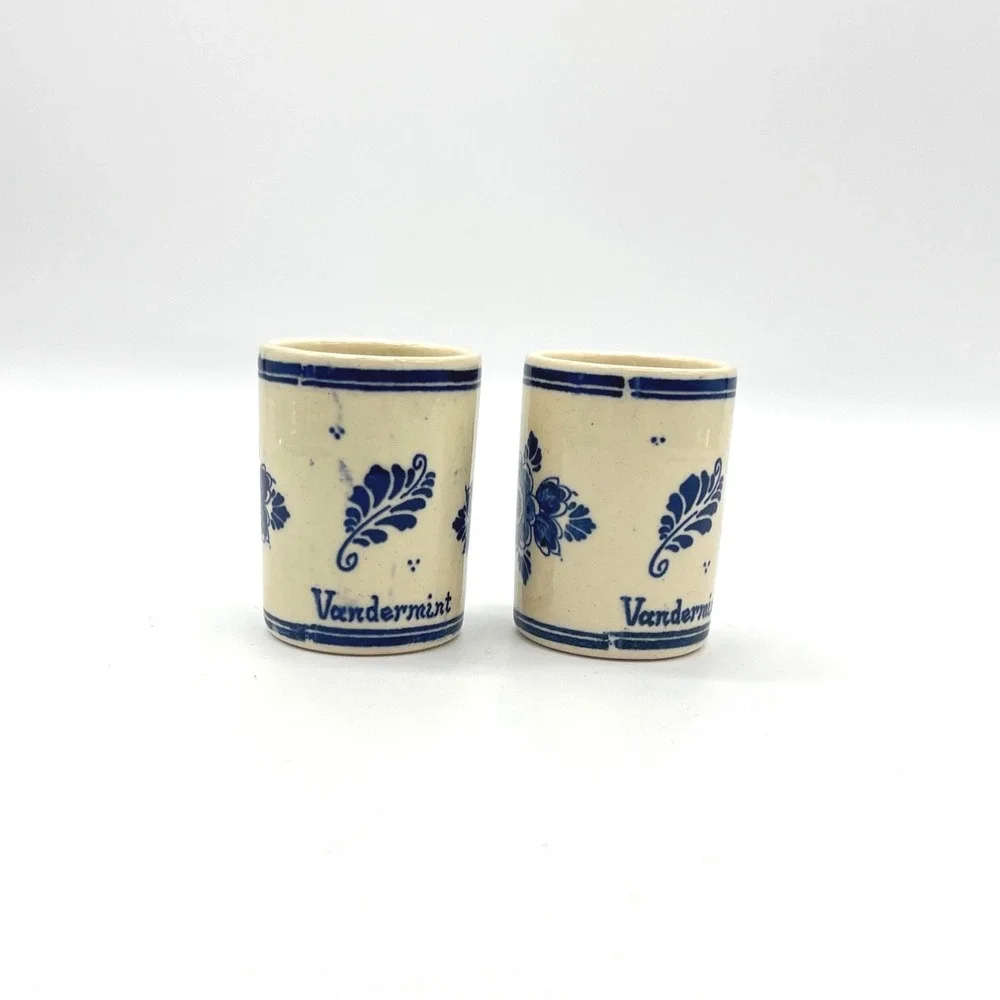 Vintage Vandermint Delft Blue Ceramic Shot‎ Glasses Windmill Dutch Barware